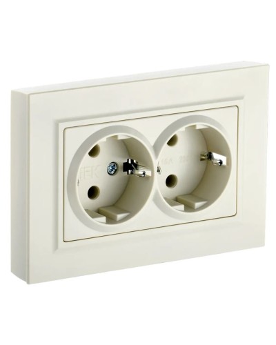Розетка 2-местная с з/к РСш12-3-БрКр бежевый BRITE (BR-R24-16-K10-F). Розетка с заземлением с защитными шторками в сборе. IEK в Новошахтинске