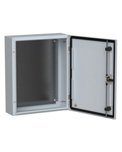 ЩМП-50.40.15 УХЛ1 IP66 500x400x150 TITAN 5 (TI5-10-N-050-040-015-66). Шкаф металлический с монтажной платой. IEK в Новошахтинске